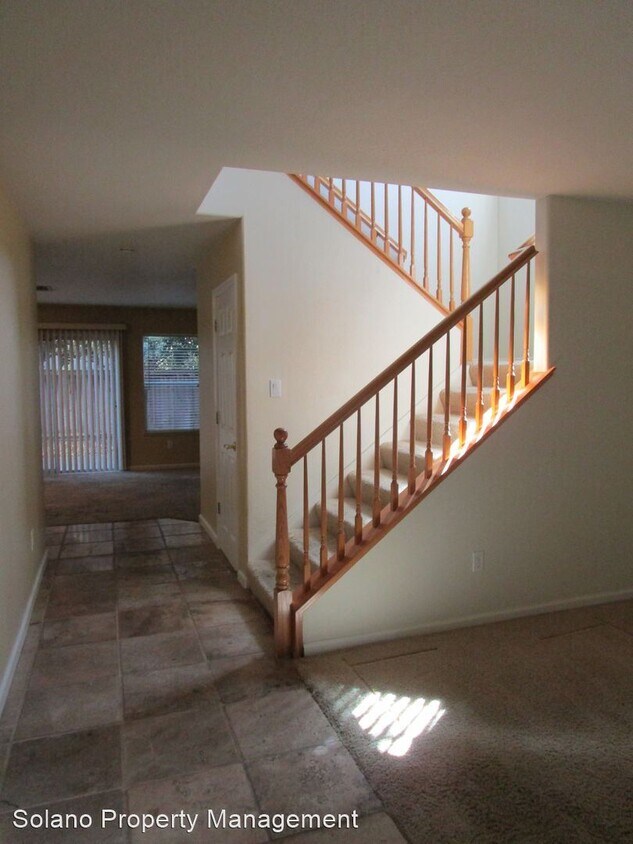 Building Photo - 4 br, 2.5 bath House - 5121 Napa Shore Dr.
