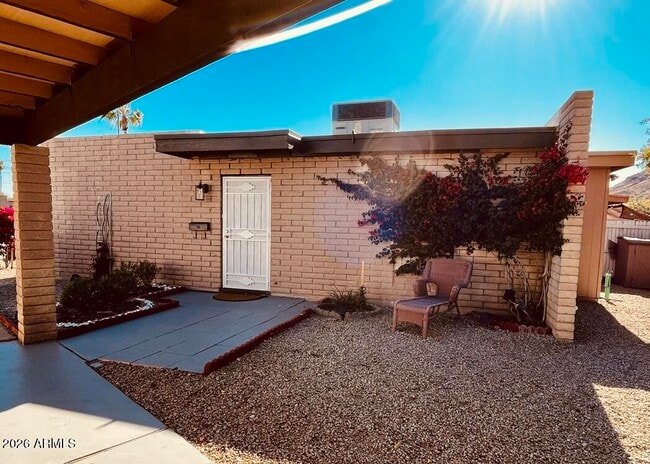 Foto del edificio - 15408 N 23rd St