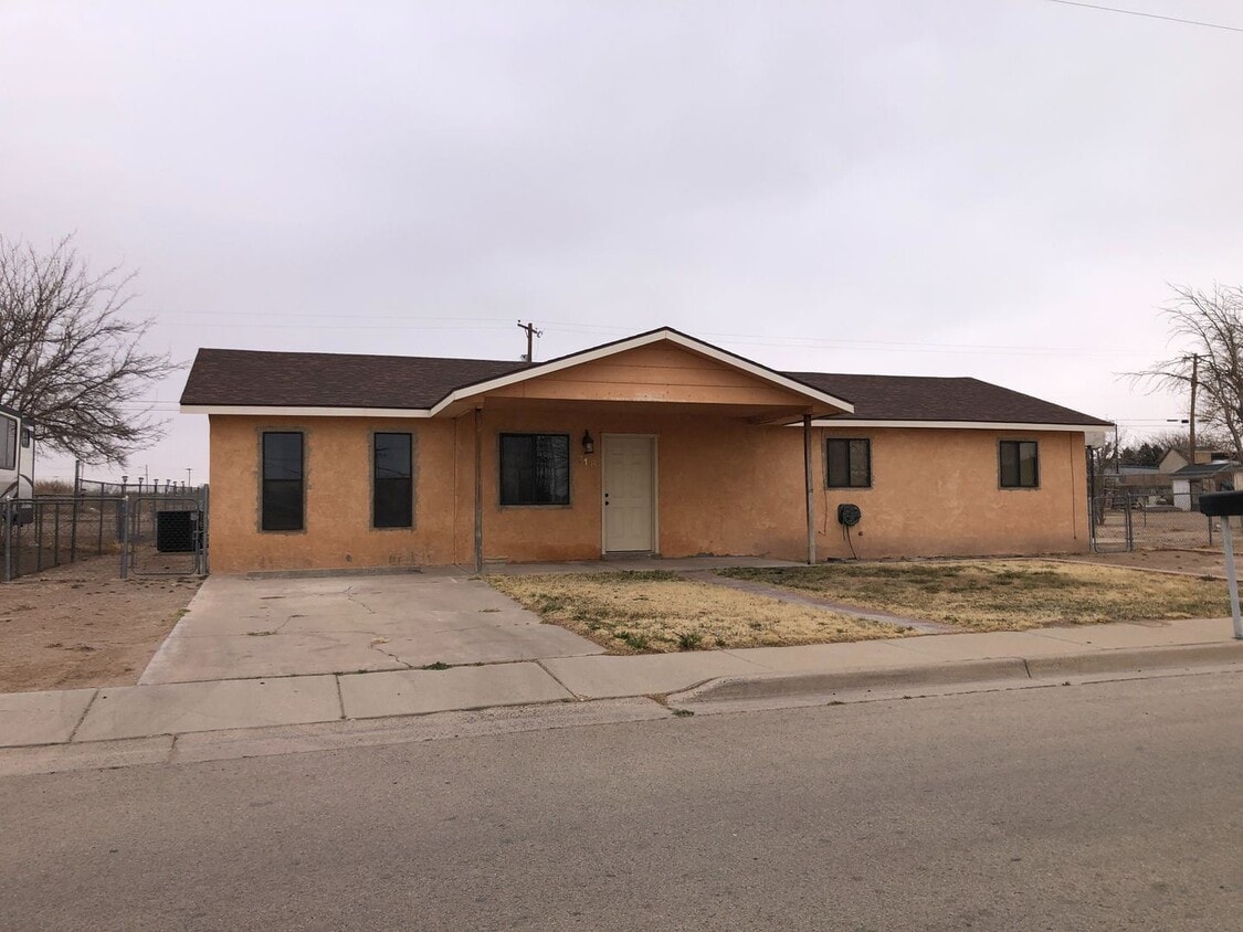 Primary Photo - 3 br, 2 bath House - 718 Cleveland