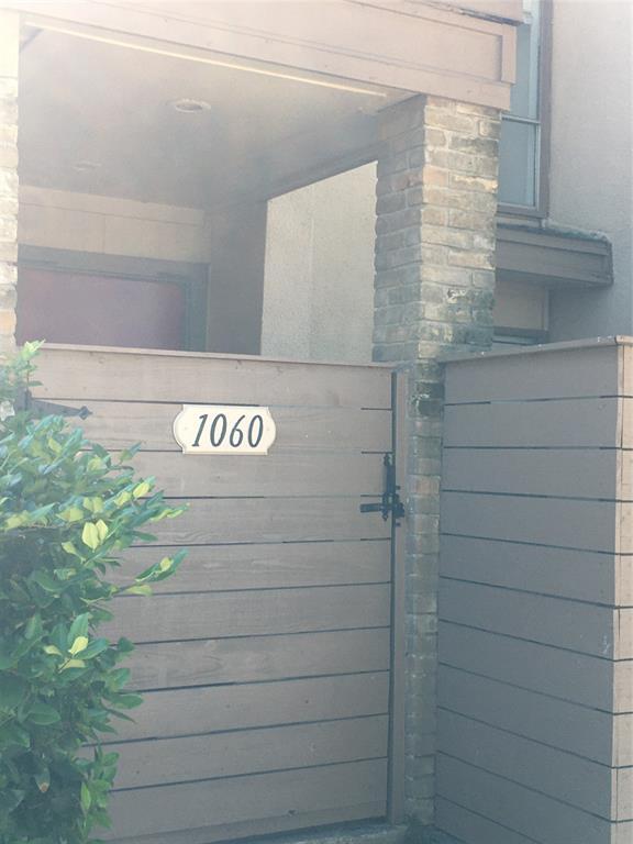 Foto del edificio - 3045 Park Ln