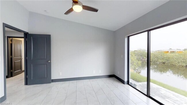 Foto del edificio - 1315-1315 NE 8th Pl