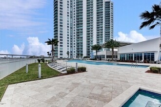Building Photo - 241 Riverside Dr