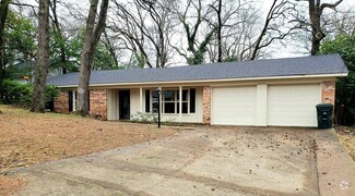 Building Photo - 2717 Meadowlark Ln