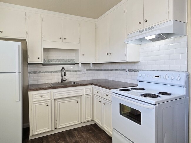 Building Photo - Williamsburg