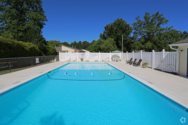 Piscina - Bentree Apartments