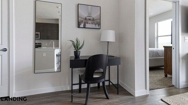 Foto del edificio - 14015 Univ Pass