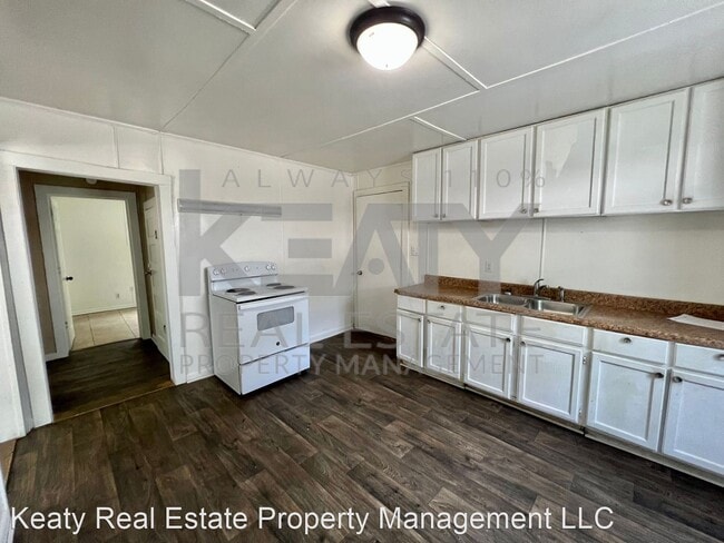 Building Photo - 3 br, 1 bath House - 111 Dora Street