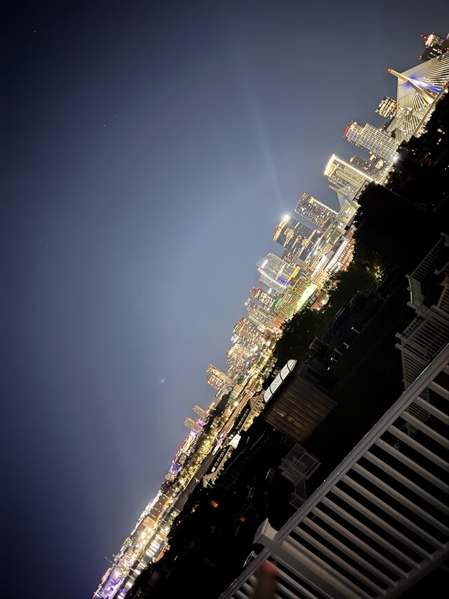 Building Photo - 4 Monument Sq