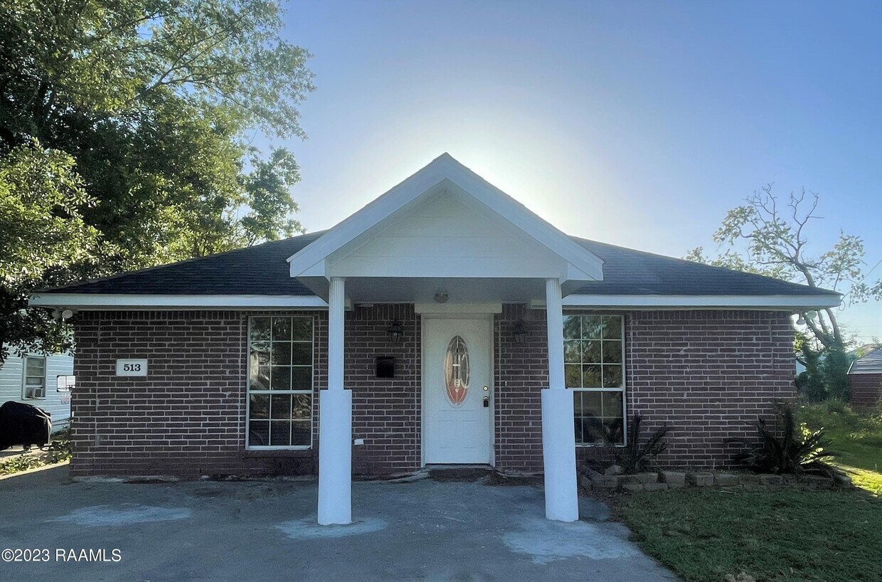 513 Magnolia St, Westlake, LA 70669 House Rental in Westlake, LA