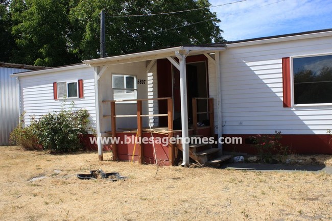 Foto del edificio - 5897 Old Olympic Hwy