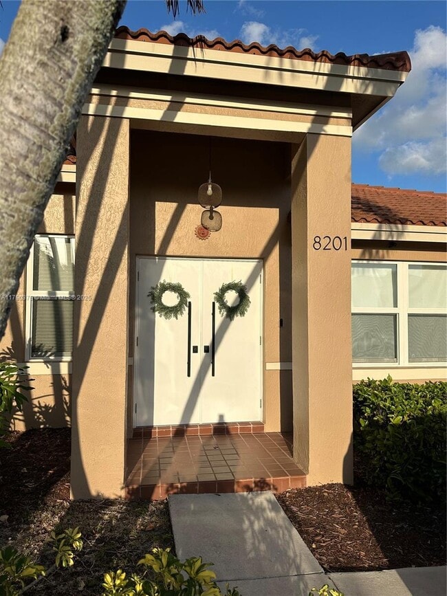 Foto del edificio - 8201 SW 163rd Pl