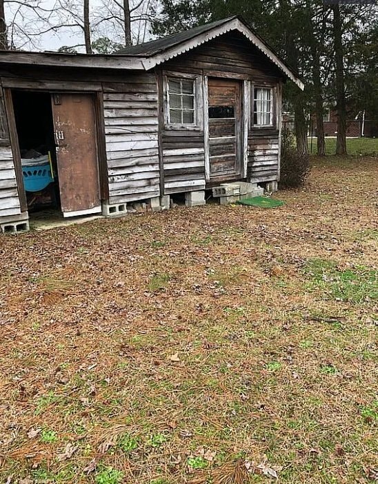 Foto del edificio - 810 S Commerce St