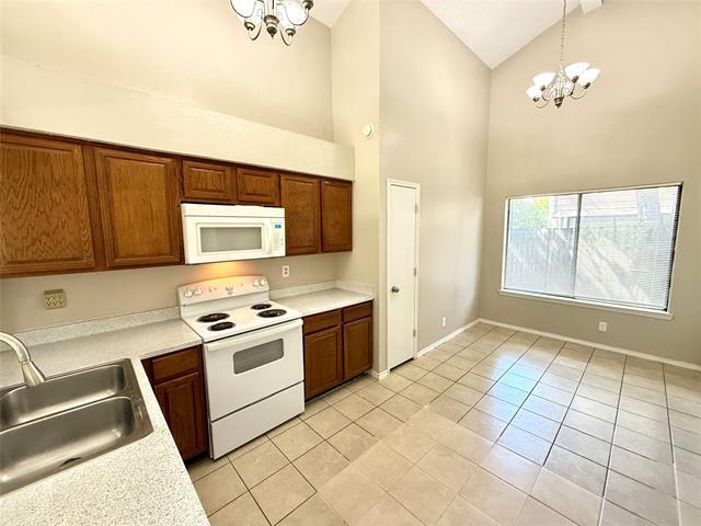 Building Photo - 6010 Hollyleaf Dr