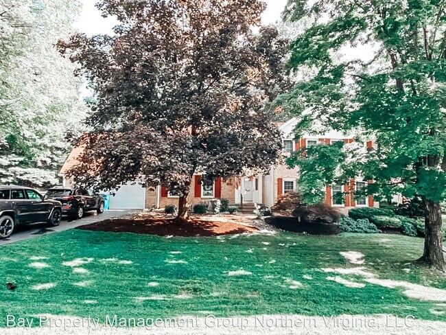 Building Photo - 4 br, 2.5 bath House - 12212 Hollow Tree Ln