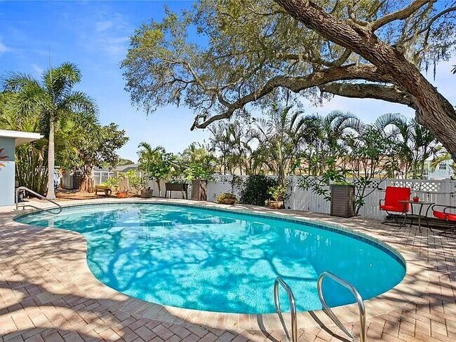 Foto del edificio - 232 Timberlane Dr