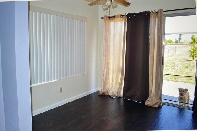 Building Photo - 36938 Bernardin Dr