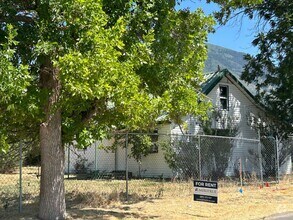 Building Photo - 14 E 9800 S