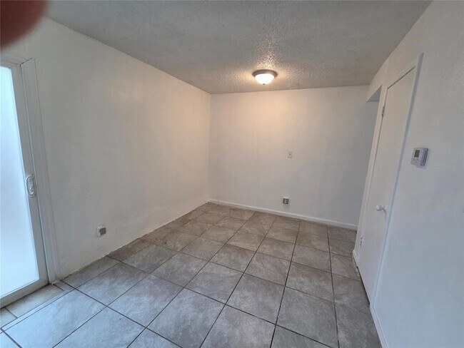 Foto del edificio - 401 SE 12th St