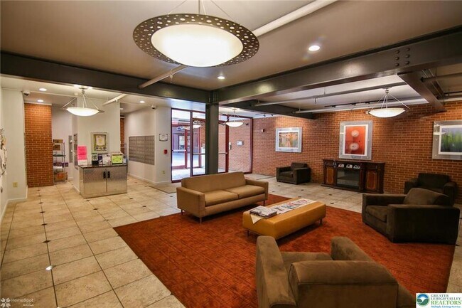 Foto del edificio - 11 W 2nd St