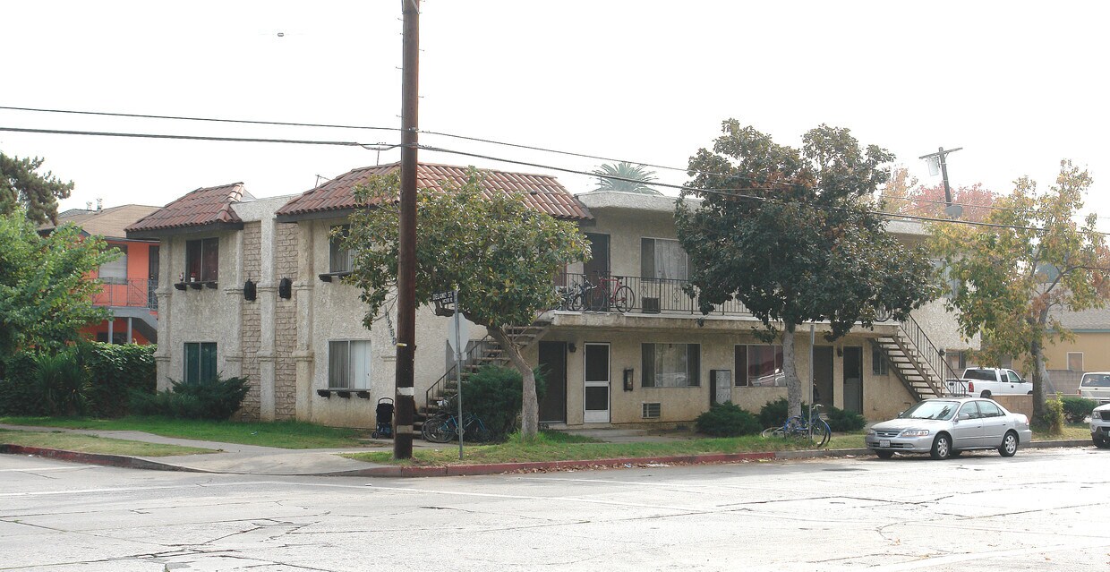 Primary Photo - 14258 Delano St