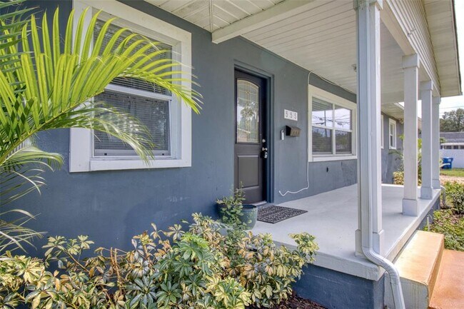 Foto del edificio - 555 54th St N