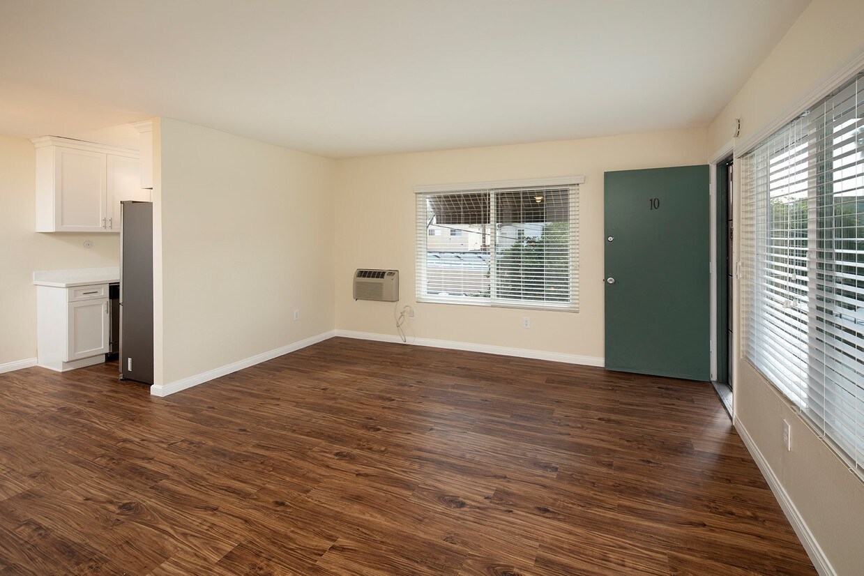 Foto principal - 4475 Hamilton St