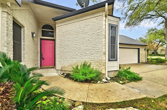 Building Photo - 31 Troon Dr