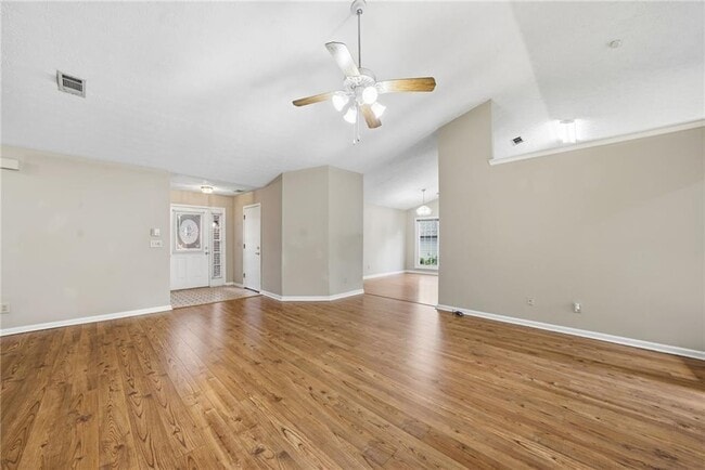 Building Photo - 3070 Bugle Dr