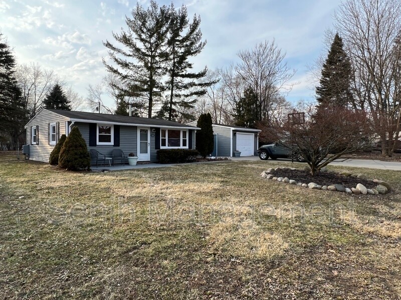 Primary Photo - 1431 Appleford St