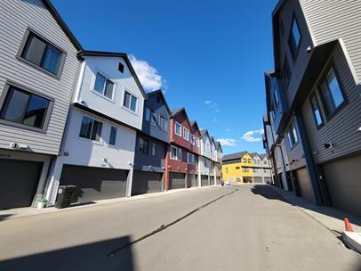 Photo du bâtiment - 2812 Maple Way NW