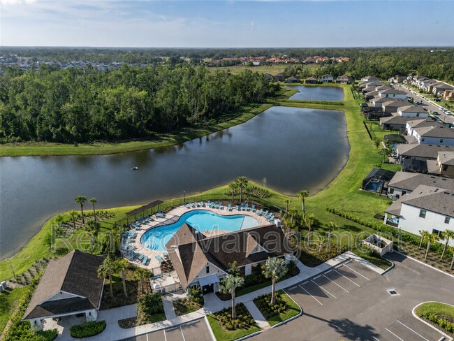 Building Photo - 13029 Oak Hill Way