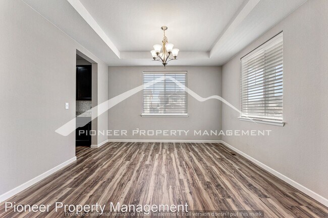 Foto del edificio - 4 br, 2.5 bath House - 11771 W Quarles Ave