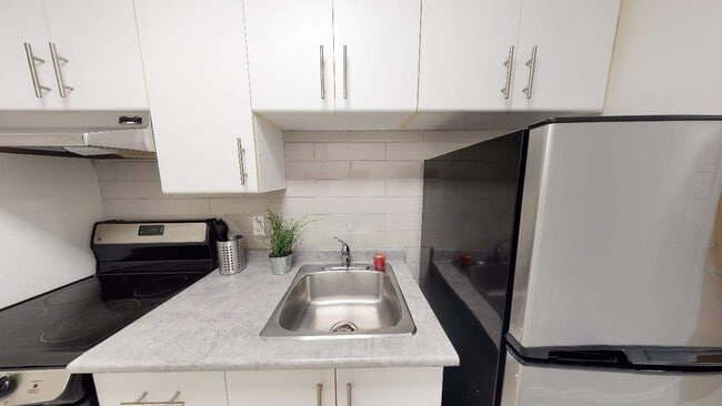 Interior Photo - 47 & 49 Somerset