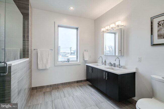 Foto del edificio - 1419 S Hancock St