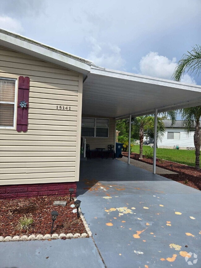 Building Photo - 15141 Rialto Ave