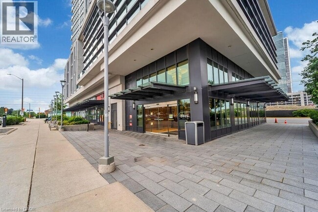 Building Photo - 3985 Grand Park Dr