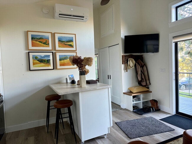 Building Photo - 2920 Curlew Mine Rd