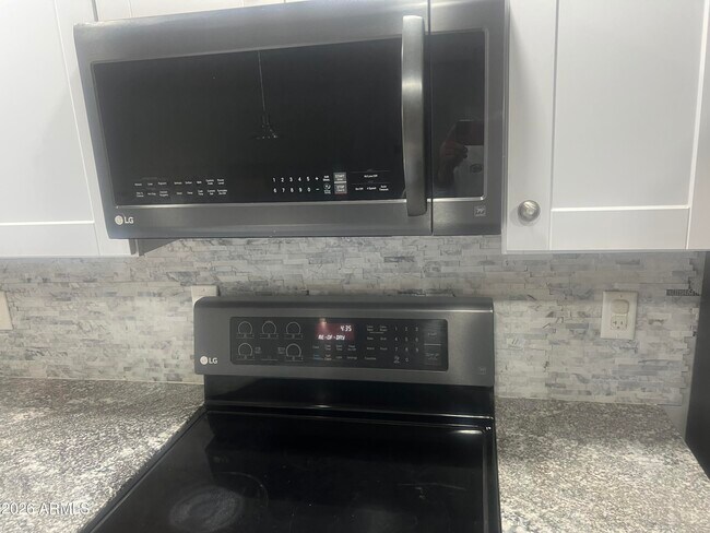 Foto del edificio - 5406 S Hazelton Ln