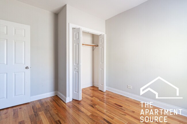 Foto del edificio - 630 W Cornelia Ave