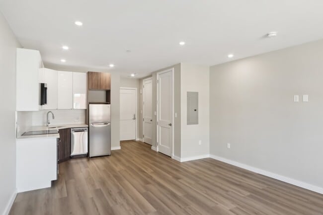 Building Photo - The Frances at Ashmont Flats
