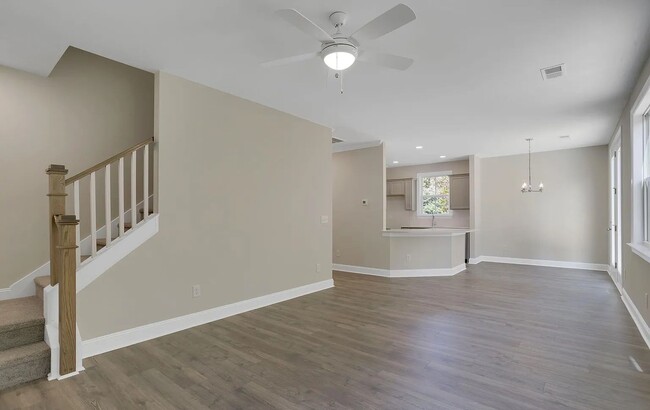 Foto del edificio - 342 Jonesville Rd