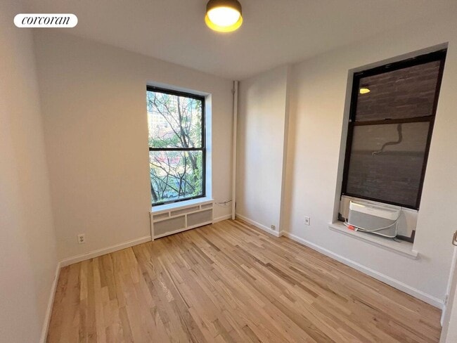 Building Photo - 139 W 83rd St