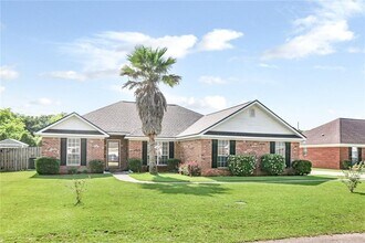 Building Photo - 7130 Haleys Way