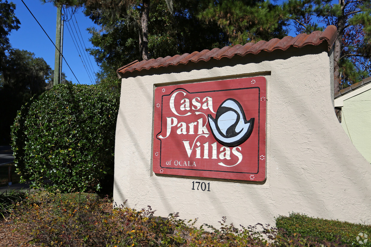 Building Photo - Casa Park Villas