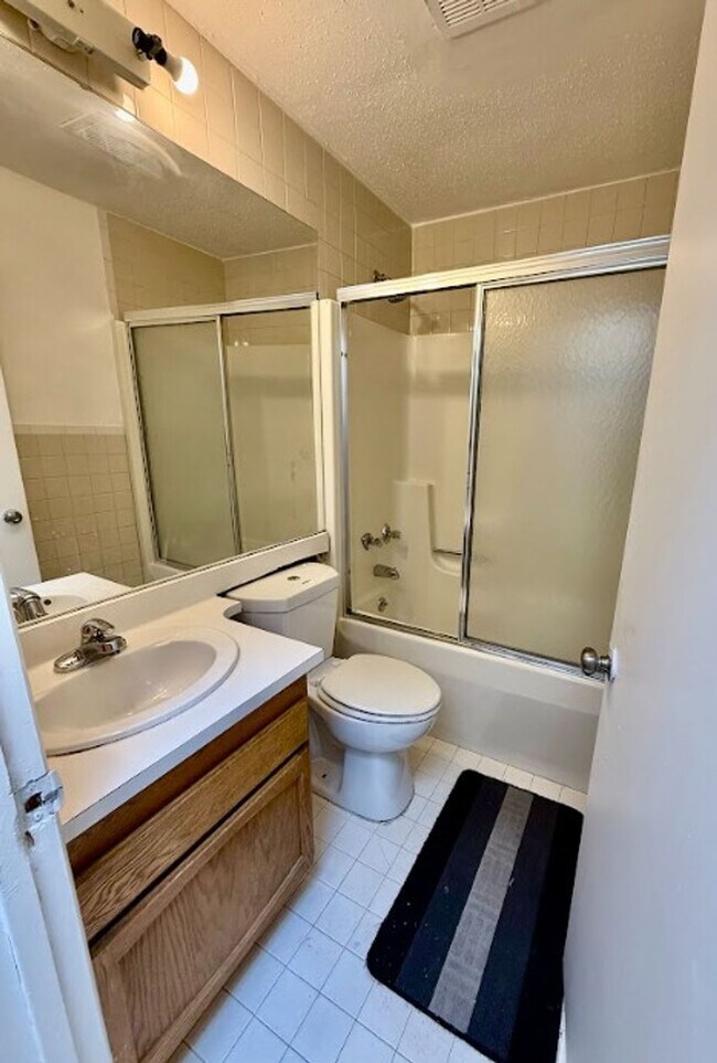 Foto del edificio - 539 Fox St