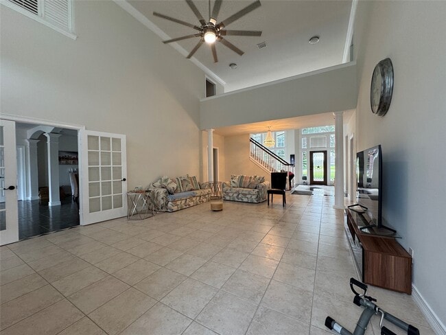 Building Photo - 5519 Bridlewood Dr