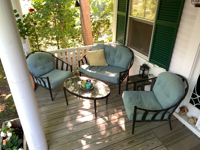 Front porch - 1B Church St