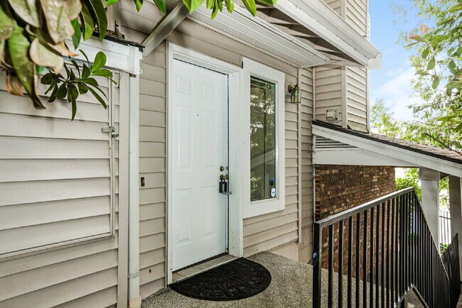 Photo - 2101 NW Pacific Elm Dr Townhome