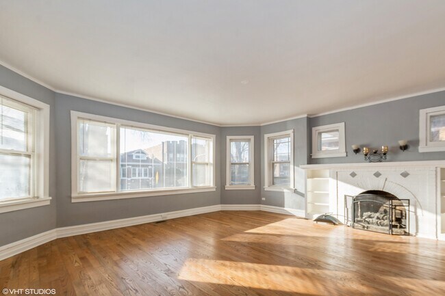 Foto del edificio - 7955 S Chappel Ave