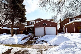 Building Photo - 29 Hemlock Dr